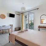 Anna's 1 Cozy For 3 * Lixouri