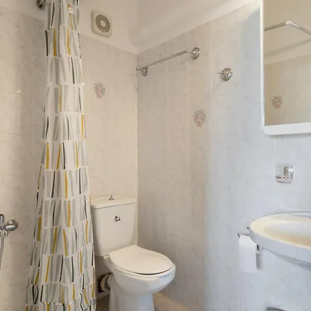 Anna's 1 Cozy For 3 * Lixouri