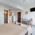 Anna's 1 Cozy For 3 * Lixouri